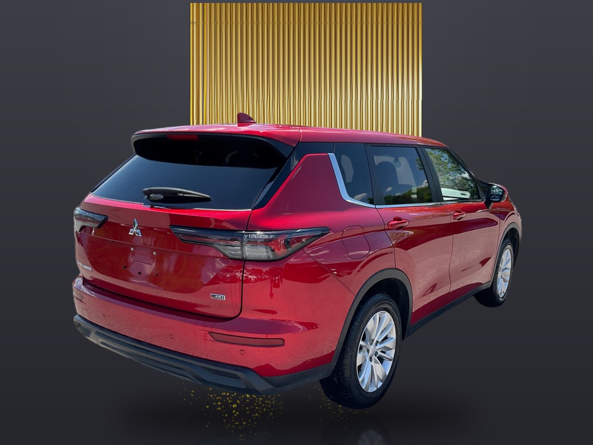 2025 Mitsubishi Outlander ES